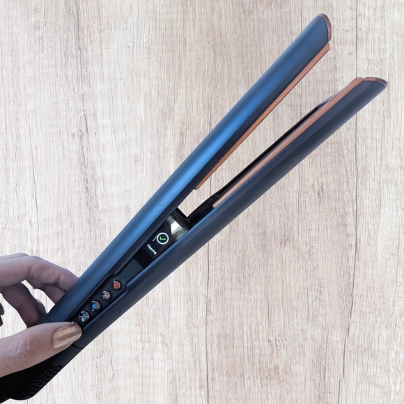 Dyson Airstrait Blue and Gold Hair Styling Tool - Picture 6 of 7